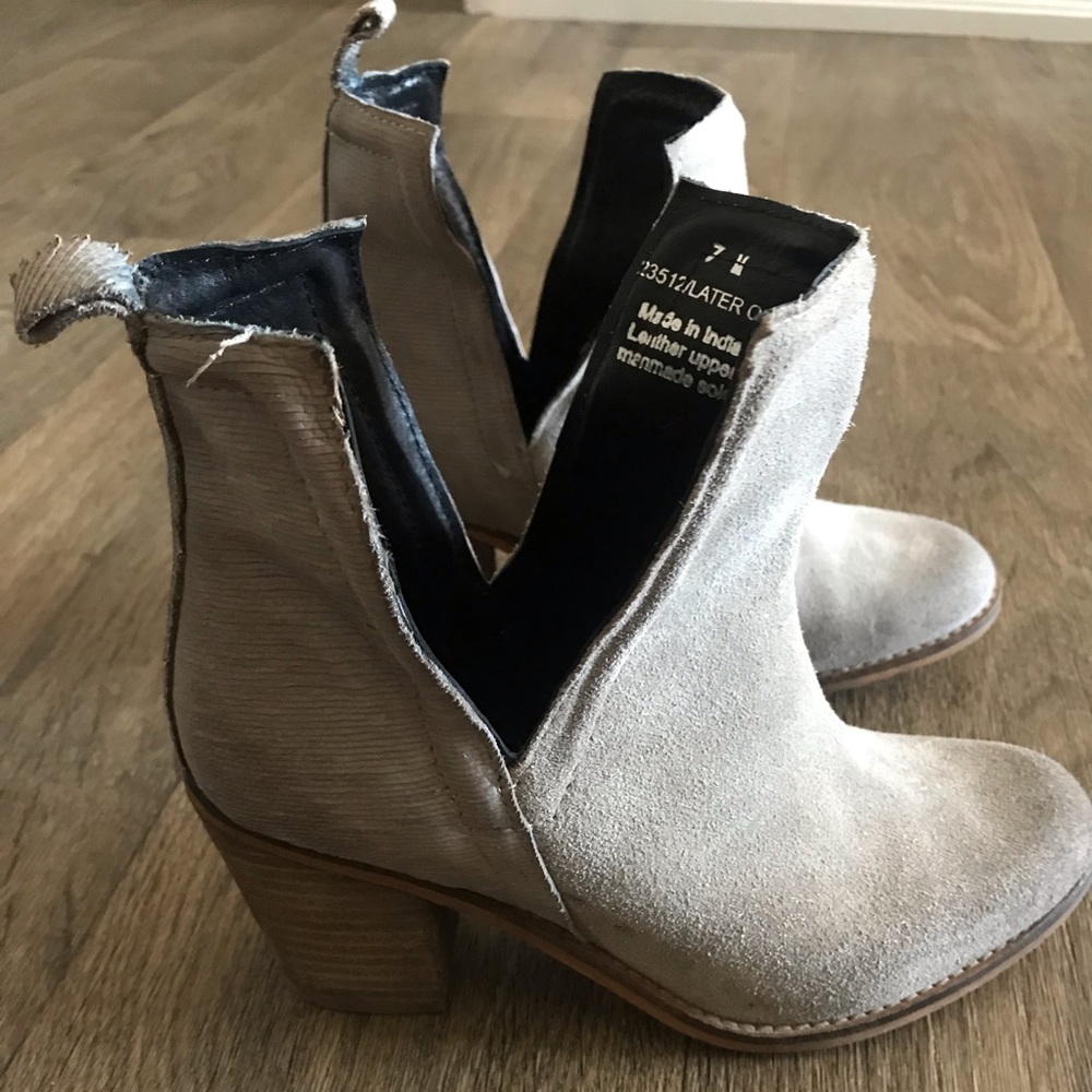 Light tan Boots